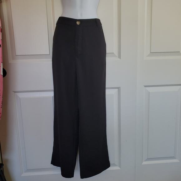 Pants - Black long pants office wear minimalist for women size small buttoned